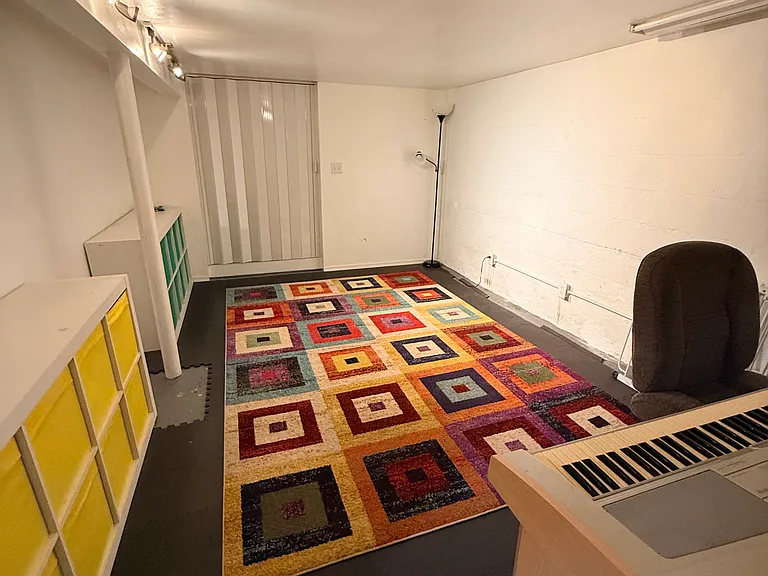 348 S Brook Ave — Photo 11