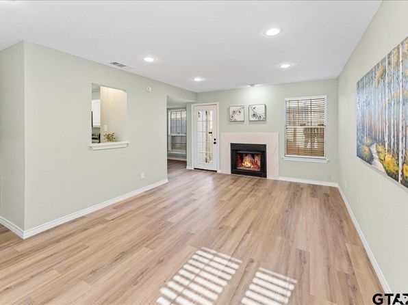 Home for Sale in Garland TX