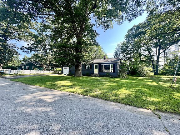 3rd image of 20 Farview Drive