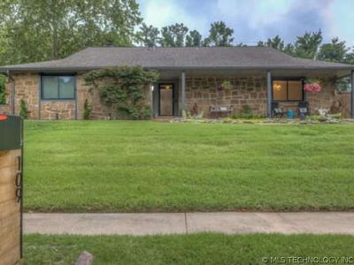 109 E Charlotte St, Broken Arrow, OK, 74011