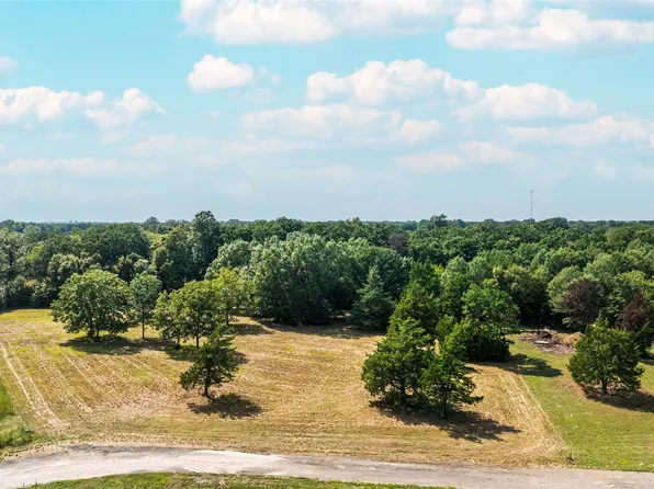 LOT 5 Cascades Blvd, Paris, TX 75462
