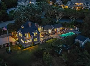 26 Monomoy Rd, Nantucket, MA 02554