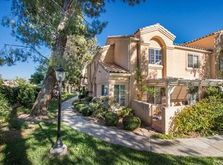 25122 Steinbeck Ave UNIT B, Newhall, CA