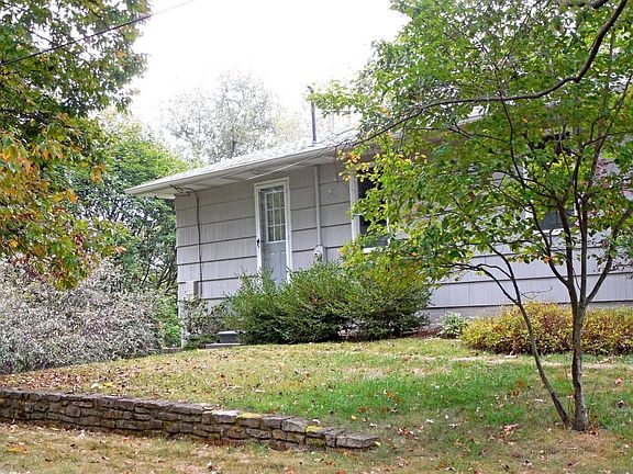 4th image of 168 Skyline Dr