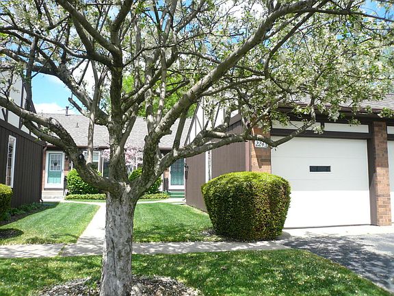 2nd image of 2243 Radcliff Cir SE #78