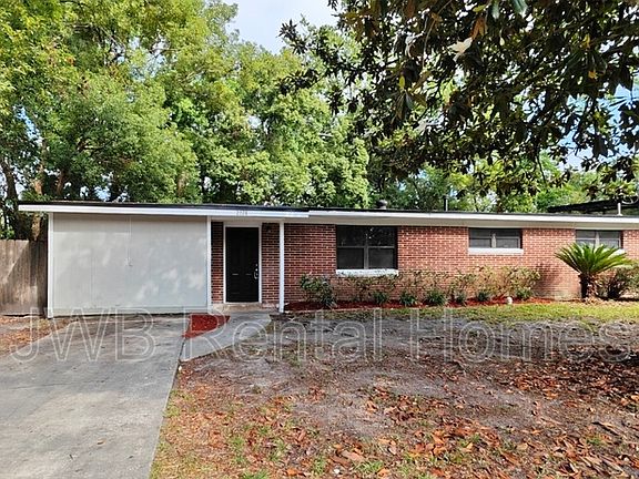 2nd image of 2228 Betsy Dr