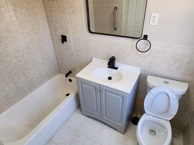 512 Pine St — Photo 24