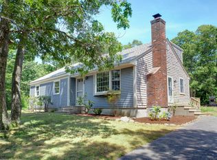 29 Fairview Ave, Dennis, MA 02638