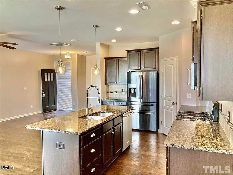 213 Churment Ct — Photo 5