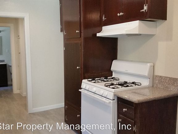 3rd image of 2308 W El Segundo Blvd APT 02