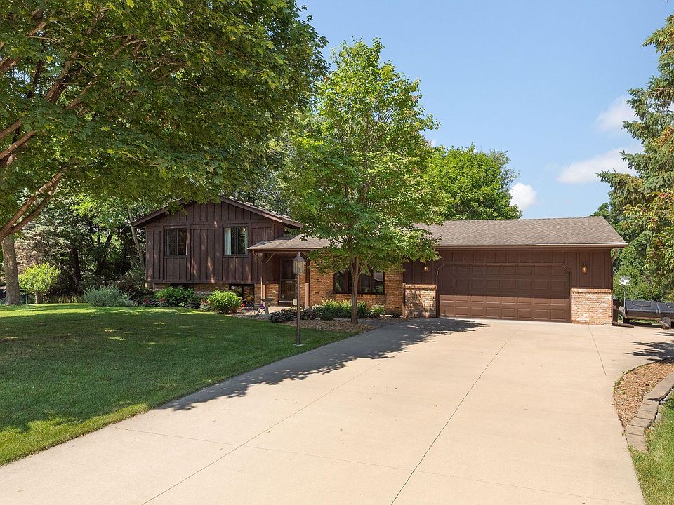 1st image of 3255 Shadyview Ln N