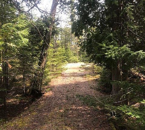 3rd image of 1498 E Huron Dr
