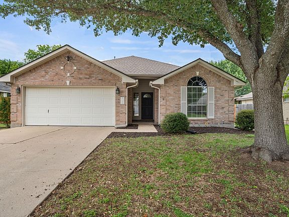 2nd image of 1106 Woodview Dr