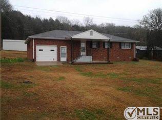 2704 Temperance Hall Rd, Liberty, TN 37095