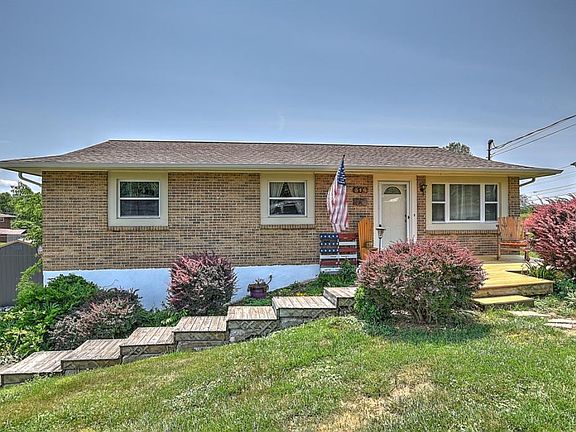 2nd image of 314 Skyland Dr