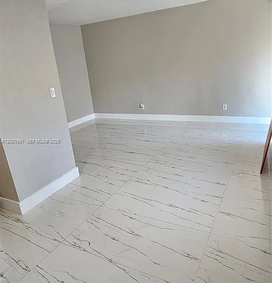 160 NW 14th St #9 — Photo 18