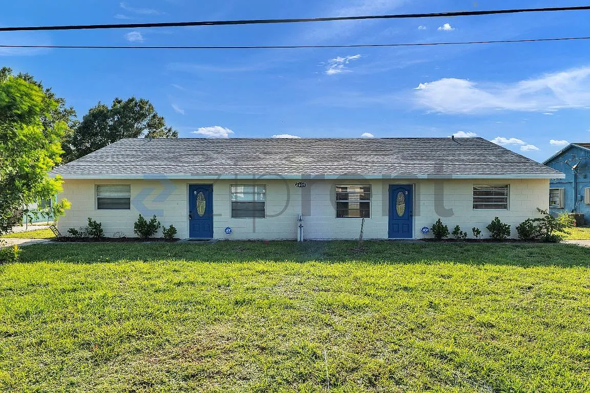 3 bed, 1200 sqft, $2,000 — Photo 1