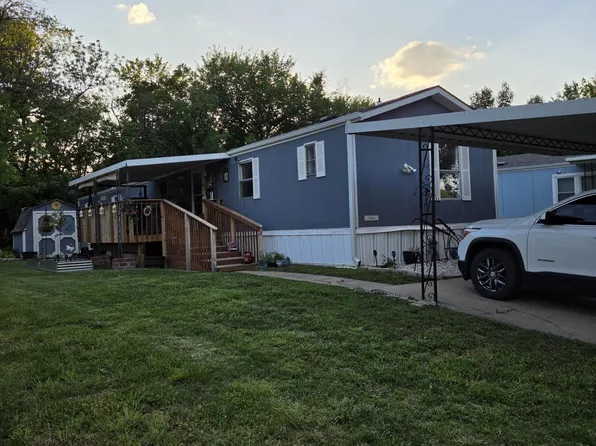 133 SE Willow Way, Topeka, KS 66609