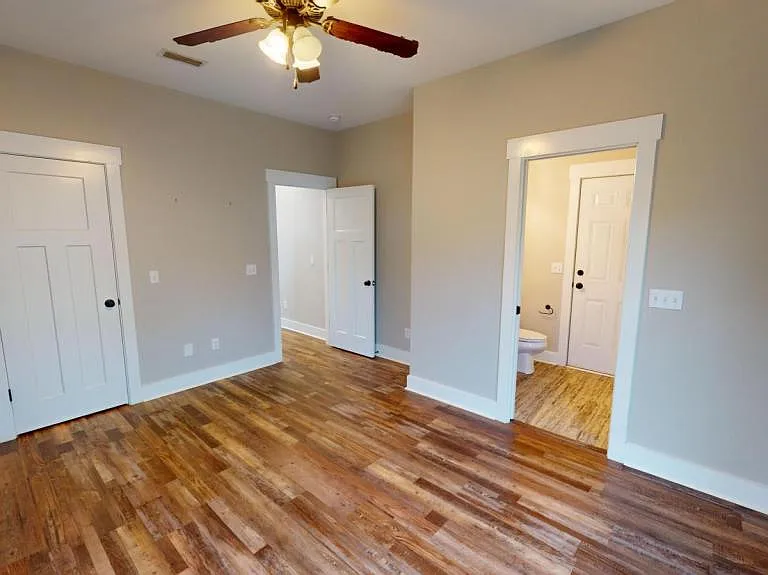 1006 Legacy Dr — Photo 28