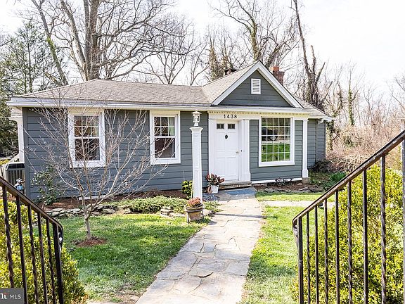 3rd image of 1438 Ridgeway E