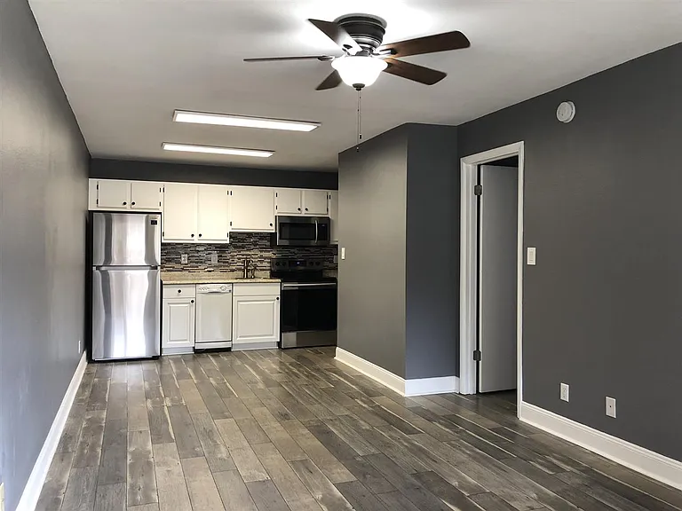 403 Hayden Rd #209 — Photo 1