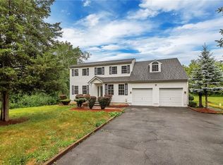 272 W Mombasha Rd, Monroe, NY 10950