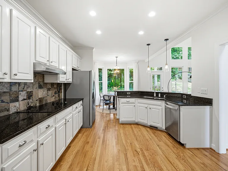 5008 Highland Oaks Ct SE — Photo 27