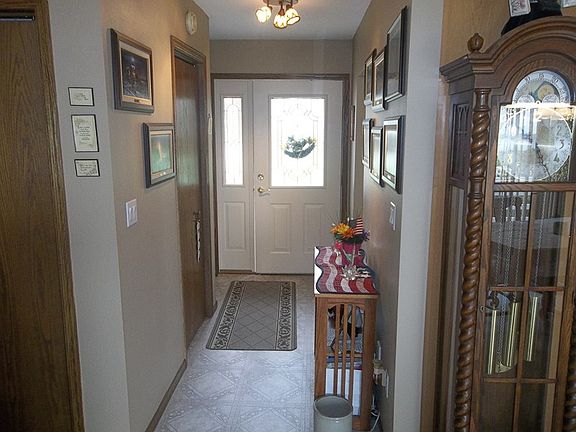 2nd image of 182 Marina Dell Ave