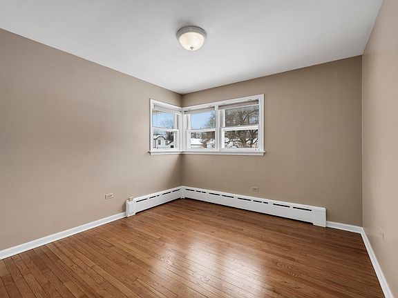 3rd image of 518 41st St