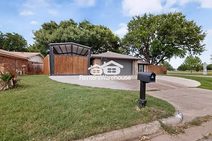 3945 Spoonwood Ln — Photo 3