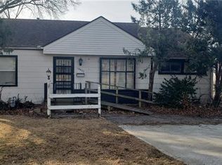 10827 W 62nd St, Shawnee, KS 66203