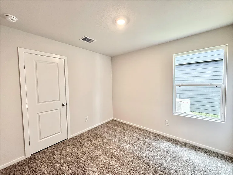 11627 Ruffian Dr — Photo 9