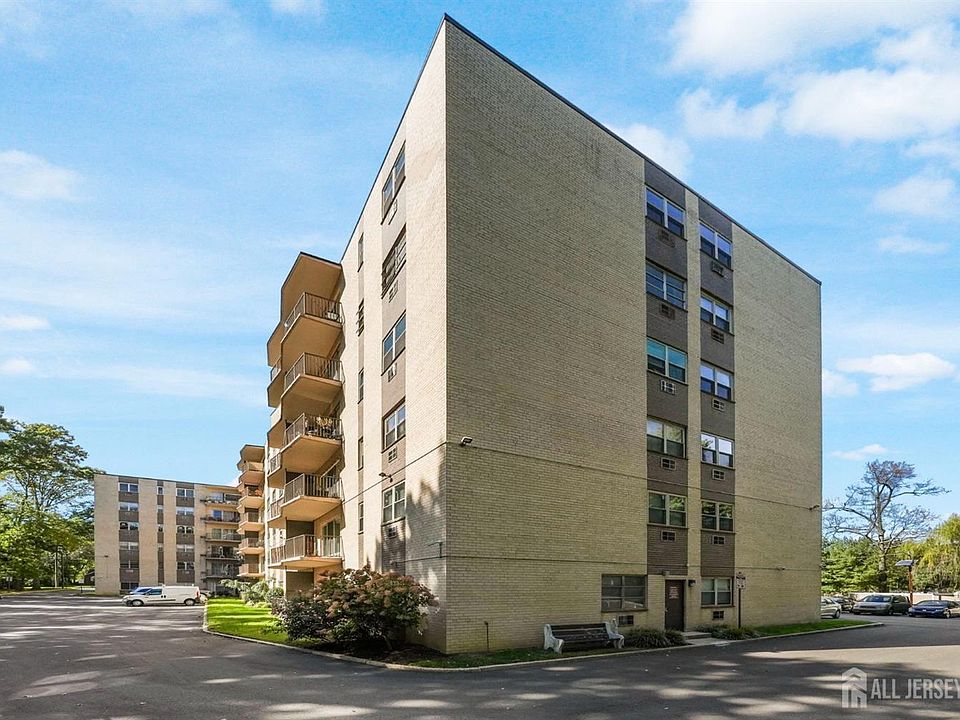 1st image of 111 Chestnut St Unit 201