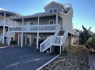 172 E 2nd St, Ocean Isle Beach, NC 28469
