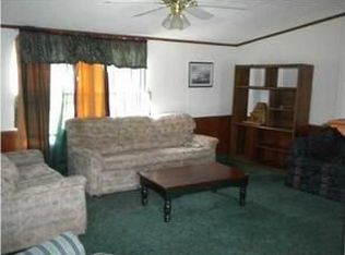 2708 Red Oak Rd, Cottageville, SC 29435