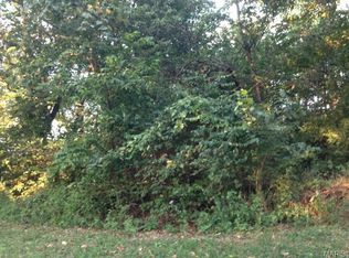 1013 Palm Dr, Valley Park, MO 63088