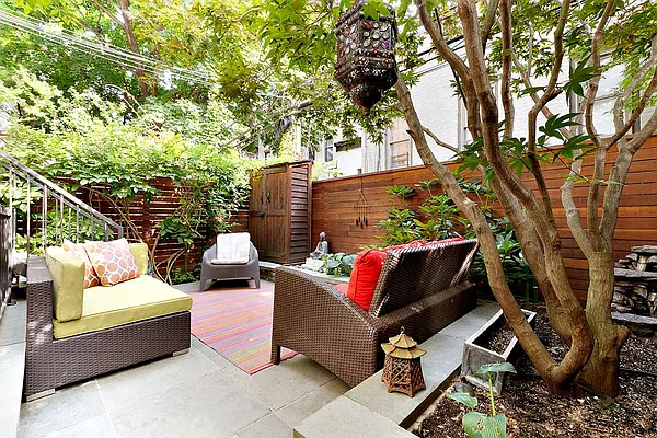 Rented by Compass | media 23