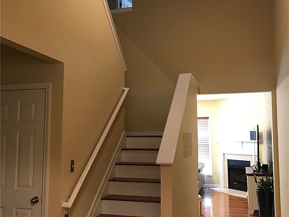 4th image of 1610 Gardner Park Dr