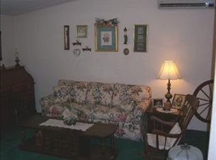 132 Nassau Dr, Pittsburgh, PA 15239