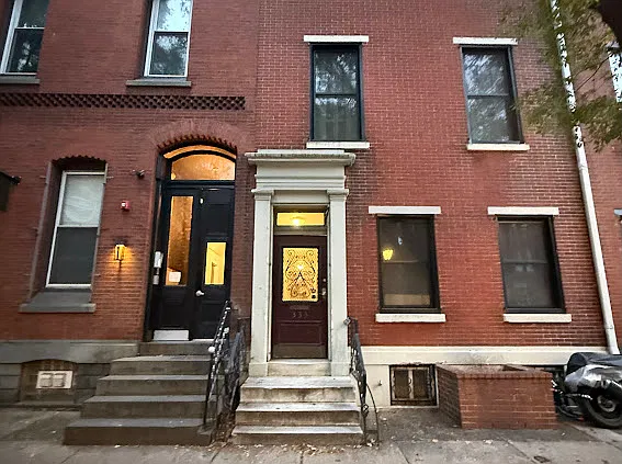 2 bed, 750 sqft, $2,300 — Photo 4