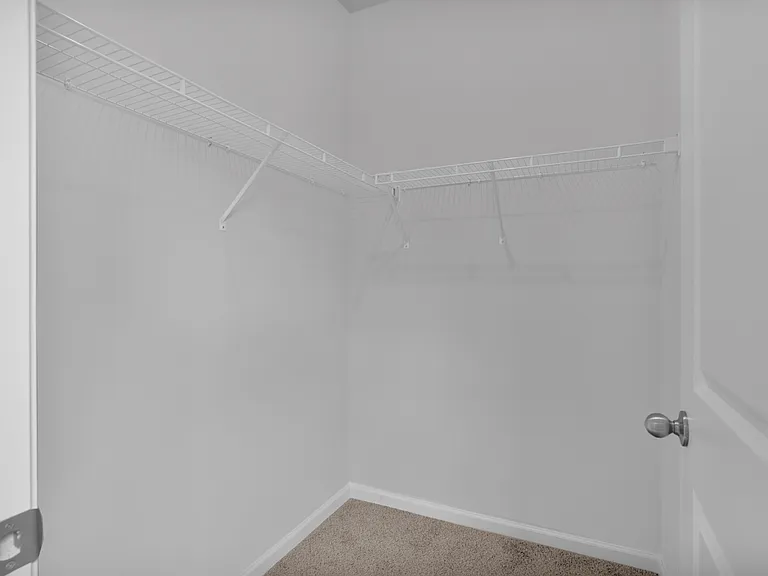 198 Greenoak Trl — Photo 11