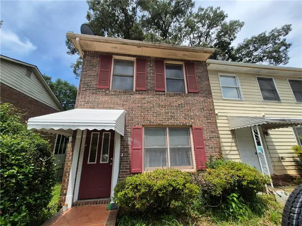 964 Glynn Oaks Dr, Clarkston, GA 30021