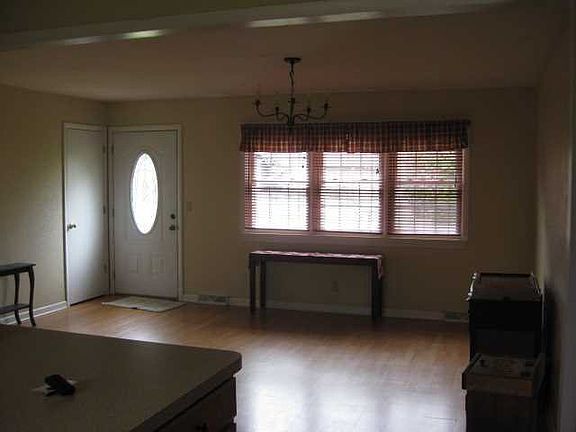 3rd image of 12790 Kelly K Dr