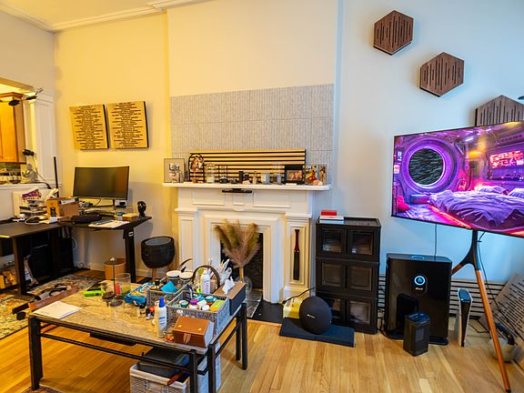 4th image of 311 W 47th St APT 2A