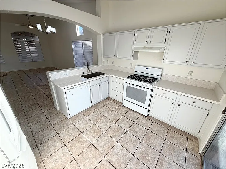 1824 Cedar Flat Ln — Photo 11