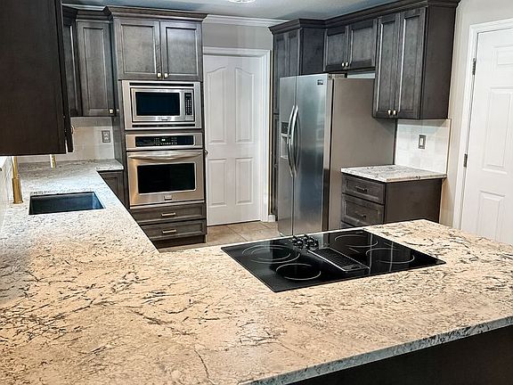 3rd image of 13038 Sanderling Ln