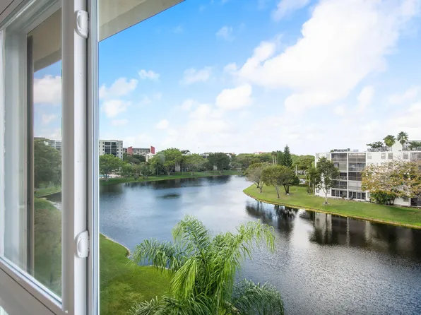 2106 S Cypress Bend Drive #501, Pompano Beach, FL 33069