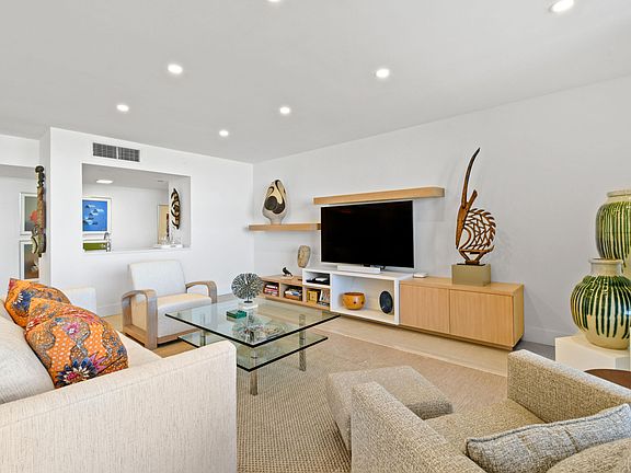 4th image of 100 Lakeshore Dr APT 254