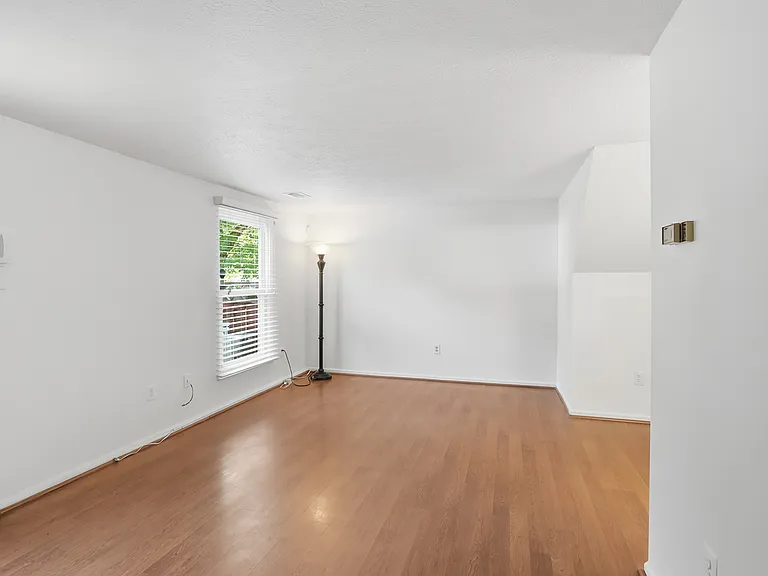 40 Whitechurch Ct — Photo 11