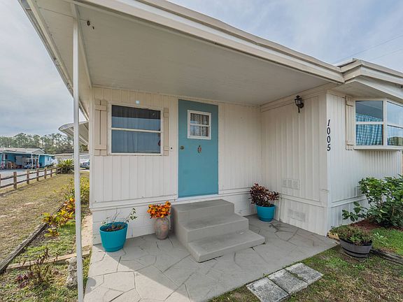 2nd image of 1005 Sunset Dr